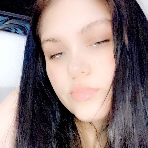 Meet your Posher, Chey - Picture 1 of 1